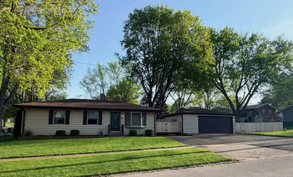 827 Sunbury RD,  South Elgin,  IL 60177