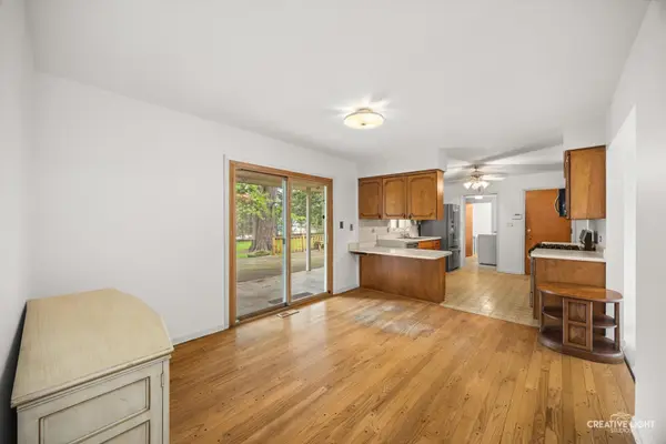 305 S Lambert RD, Glen Ellyn, IL 60137