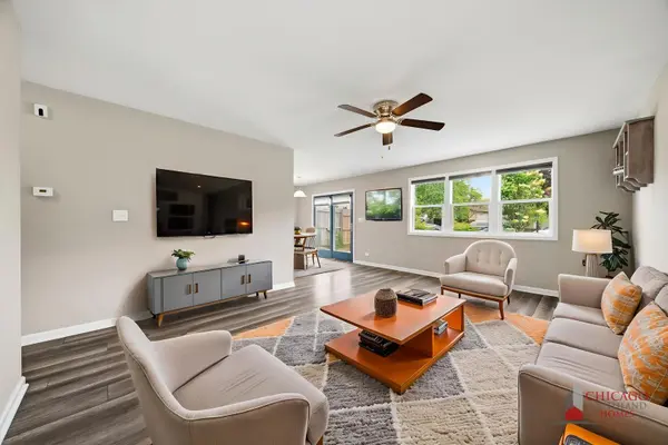 225 Mill Stream DR, Bolingbrook, IL 60440