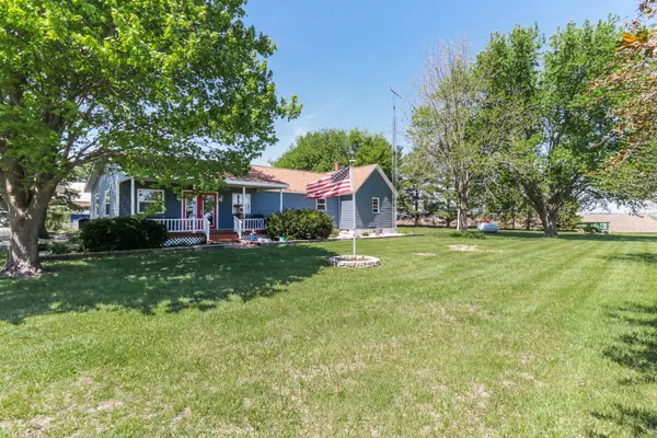 2463 Red Tail Hawk RD, Clinton, IL 61727