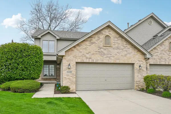 12228 Sumner ST, Lemont, IL 60439