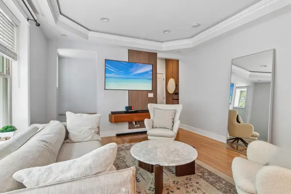 2656 W Gunnison ST #1, Chicago, IL 60625