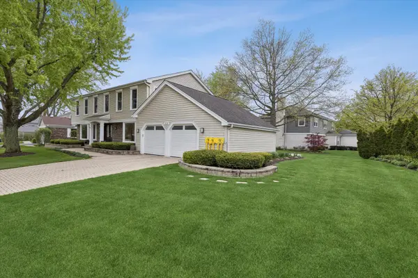 4115 Bristol CT, Northbrook, IL 60062