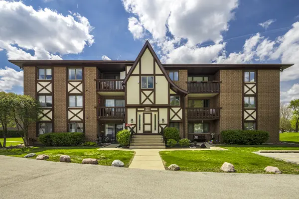 10541 Palos PL #B,  Palos Hills,  IL 60465
