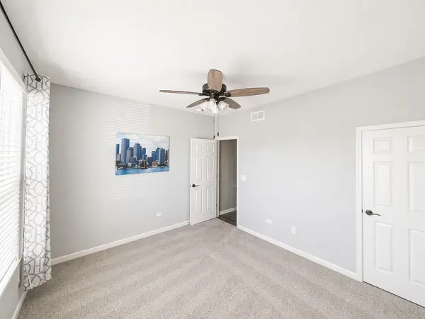 713 Long Ridge TRL, Minooka, IL 60447