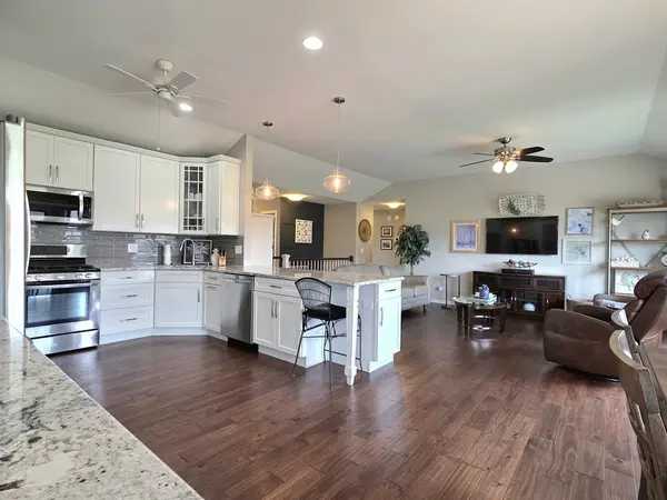2373 Alta Vista DR, New Lenox, IL 60451