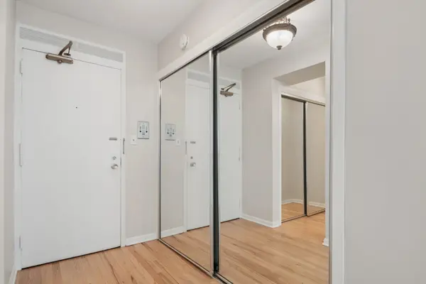 3600 N Lake Shore DR #523, Chicago, IL 60613