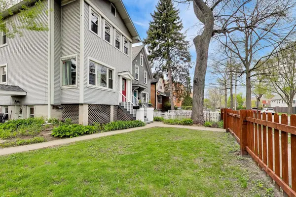 1028 Ashland AVE, Evanston, IL 60202