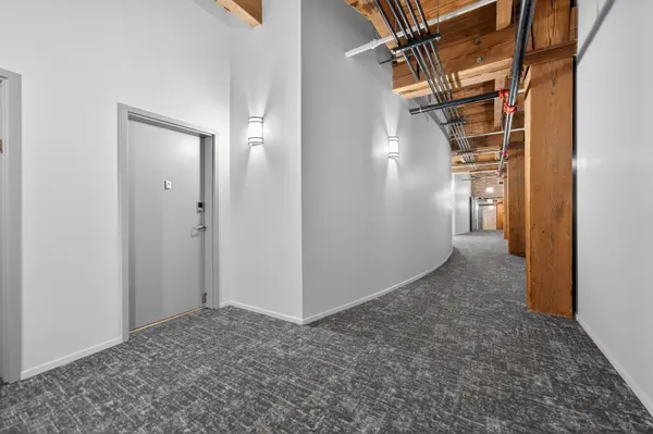 375 W Erie ST #206, Chicago, IL 60654