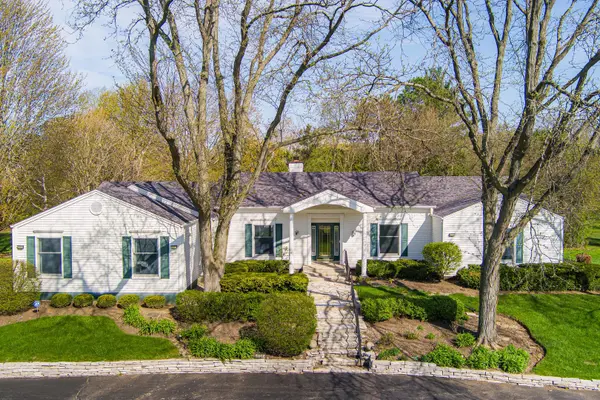 1092 Aberdeen RD,  Inverness,  IL 60067