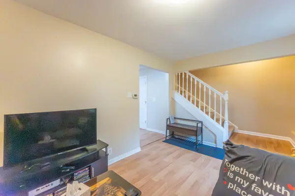 222 Highmoor DR, Round Lake Park, IL 60073