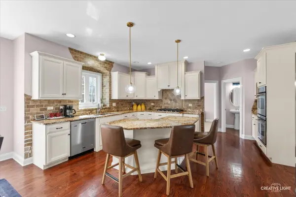 13006 Timber Wood CIR, Plainfield, IL 60585