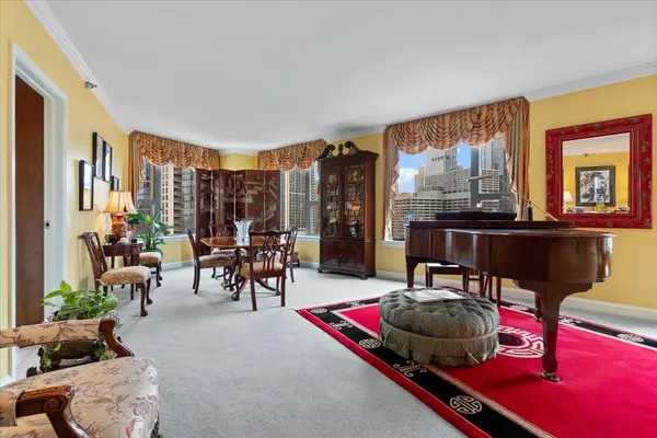 501 N CLINTON ST #1303, Chicago, IL 60654