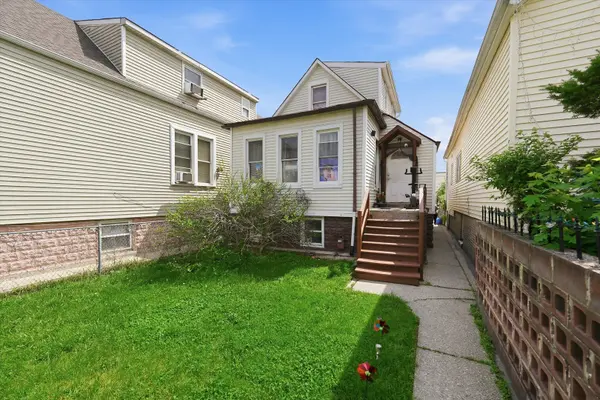 2637 S KARLOV AVE, Chicago, IL 60623