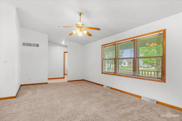 1224 Sandhurst DR, Sandwich, IL 60548