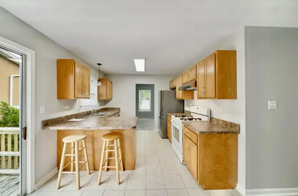 526 King Arthur WAY, Bolingbrook, IL 60440