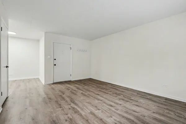 135 S Kenilworth AVE #6, Oak Park, IL 60302