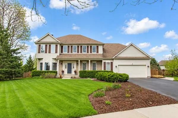 3 BLACKWOLF CT,  Algonquin,  IL 60102