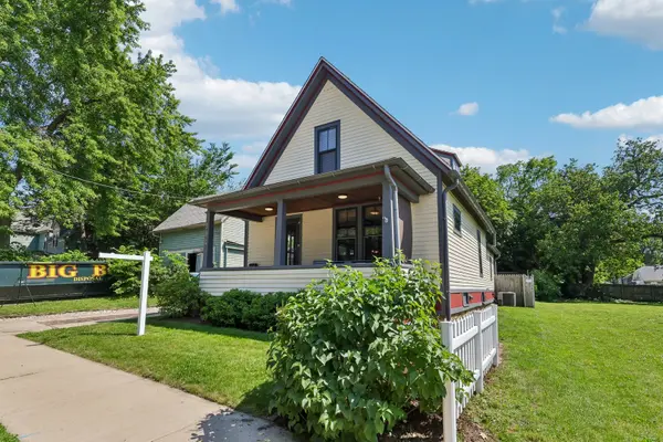 514 W Park AVE, Aurora, IL 60506
