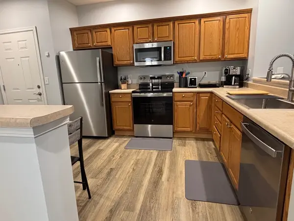3792 Thornhill CIR #3792, Champaign, IL 61822