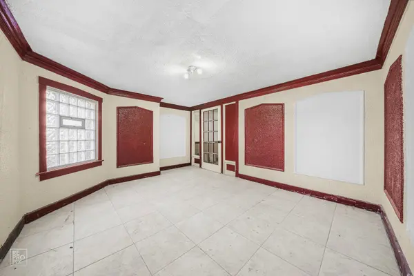 4039 W Van Buren ST, Chicago, IL 60624