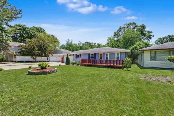 2409 W John ST, Champaign, IL 61821