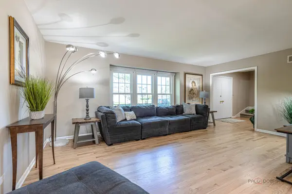 505 Fairlawn AVE, Libertyville, IL 60048