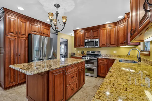 5205 Brookshire Estates DR, Plainfield, IL 60586