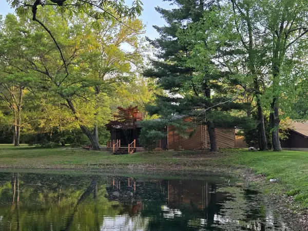 17647 N Old Centralia LN, Mt Vernon, IL 62864