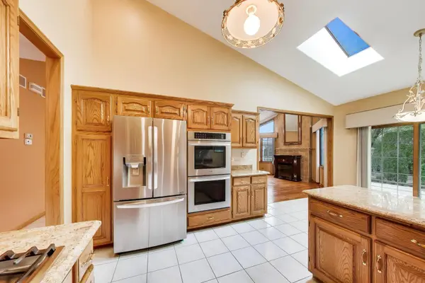7758 Marquette DR S, Tinley Park, IL 60477
