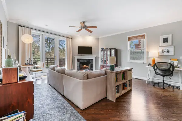 1043 N Winchester AVE #3, Chicago, IL 60622