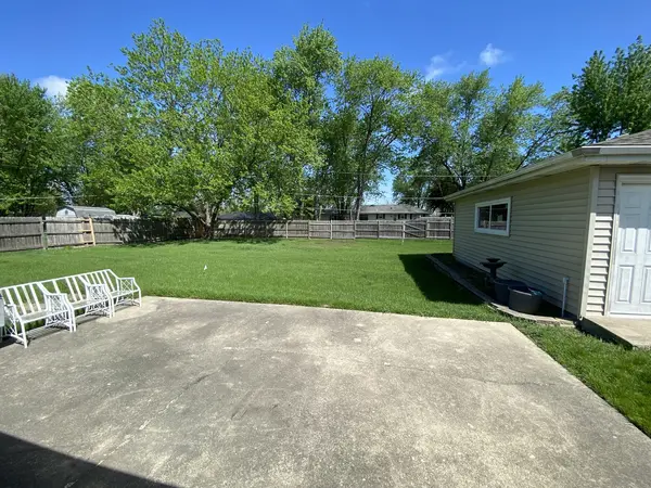 3825 Leominster AVE, Joliet, IL 60431