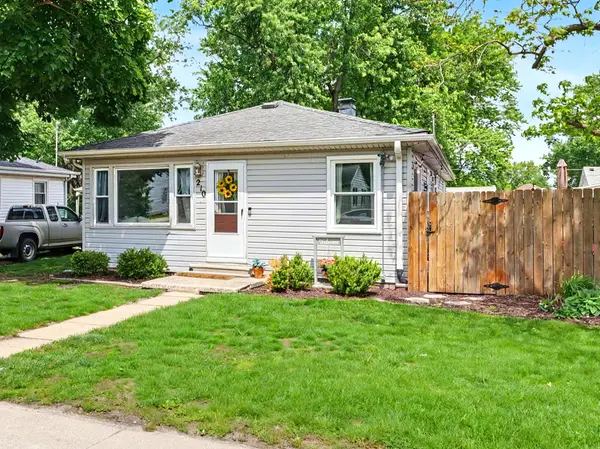 210 North ST, Fisher, IL 61843