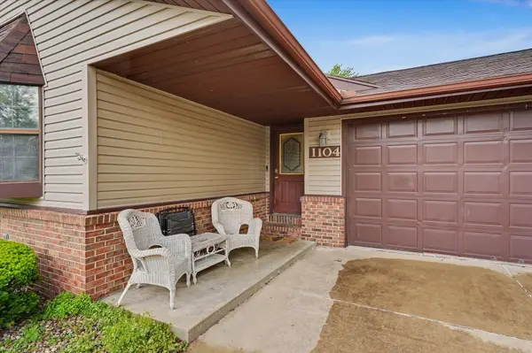 1104 Brad DR #1104, Urbana, IL 61802