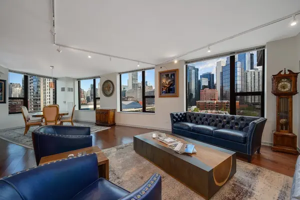 501 N Clinton ST #903, Chicago, IL 60654