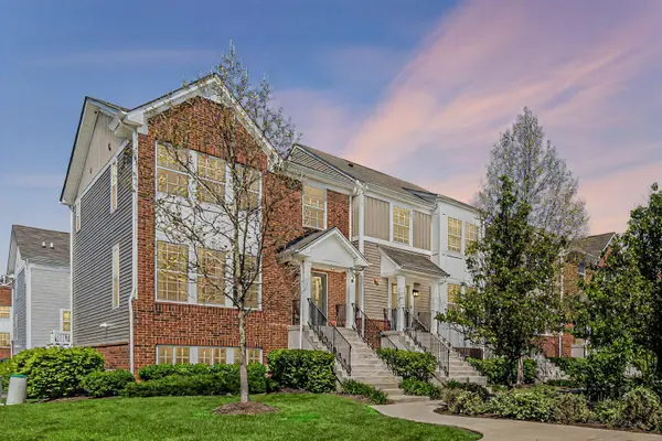 35 Nicholas DR W, Des Plaines, IL 60016