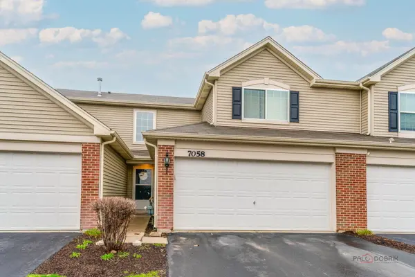 7058 Hidden Green CIR, Fox Lake, IL 60020