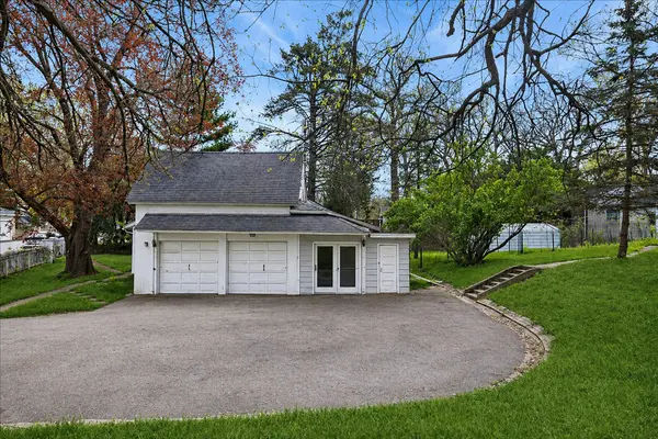 709 Regner RD, Mchenry, IL 60051