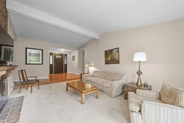 107 E Home AVE, Palatine, IL 60067