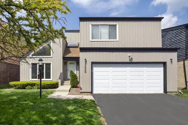2420 Cobblewood DR,  Northbrook,  IL 60062