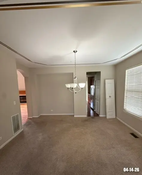 5650 BRENTWOOD DR, Hoffman Estates, IL 60192