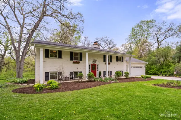 41W880 White Oak LN, St. Charles, IL 60175