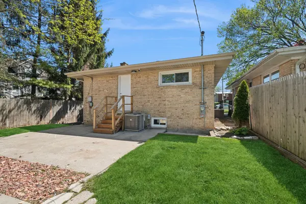 625 Hibbard RD, Wilmette, IL 60091