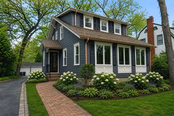 1064 Springfield AVE, Deerfield, IL 60015