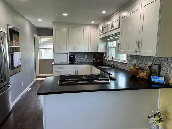 3806 Eagle Heights DR, Clinton, IA 52372