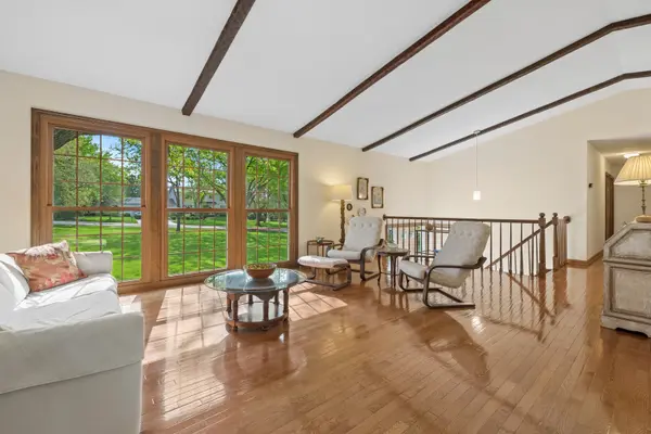 21226 N Woodland AVE, Barrington, IL 60010