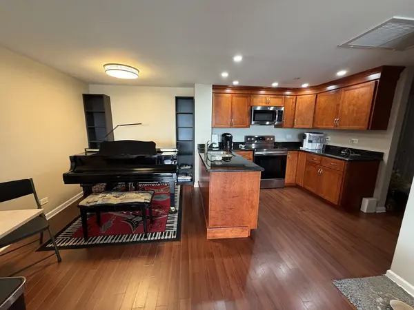 5400 Walnut AVE #803, Downers Grove, IL 60515