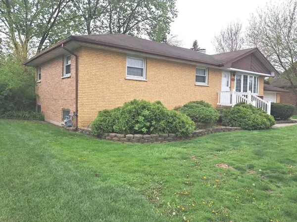 5517 W 83rd PL W, Burbank, IL 60459