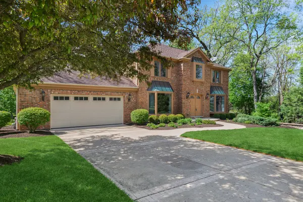 1655 White Pines CT, Naperville, IL 60563