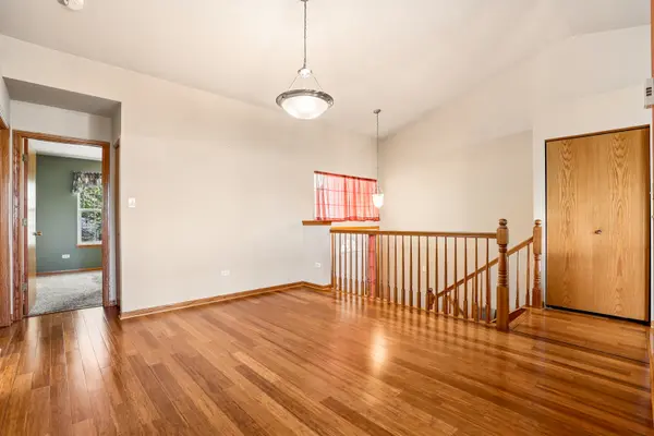 6822 Oak View CT, Oak Forest, IL 60452